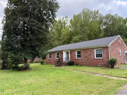 12385 Wildwood Blvd, Ashland, VA 23005