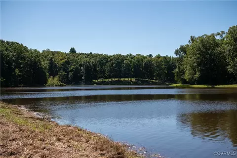 5621 Clayville Ln, Moseley, VA 23120