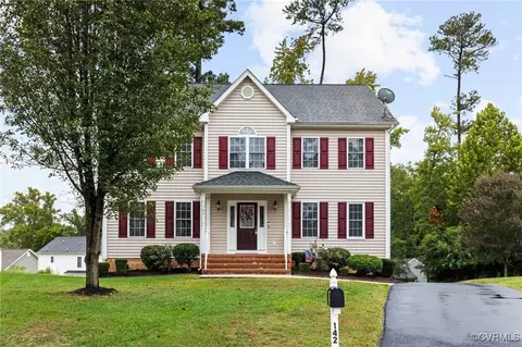 142 Briarcliffe Ct, Colonial Heights, VA 23834