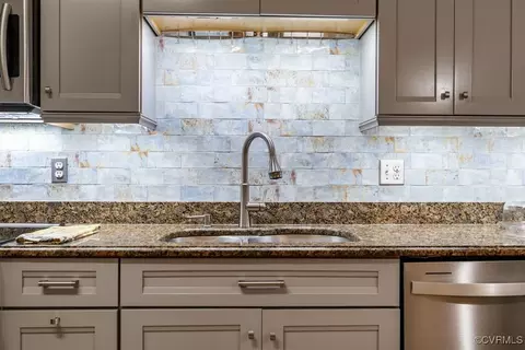 Kitchen - 3105 Mill Trace Ln, Sandy Hook, VA 23153 photo 2 of 3