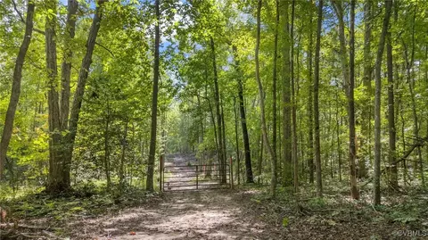 01 Davis Mill Rd, Goochland, VA 23063