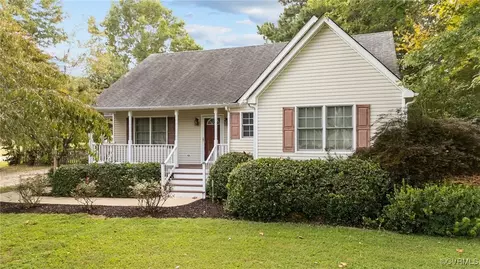 4406 Pheasant Cir, North Dinwiddie, VA 23803