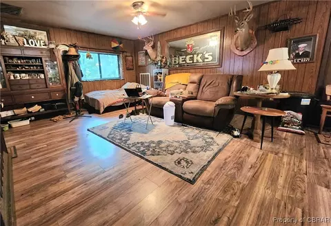 7588 Ware Neck Rd, Gloucester, VA 23061 photo 12