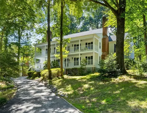 2806 St Regis Dr, Richmond, VA 23236