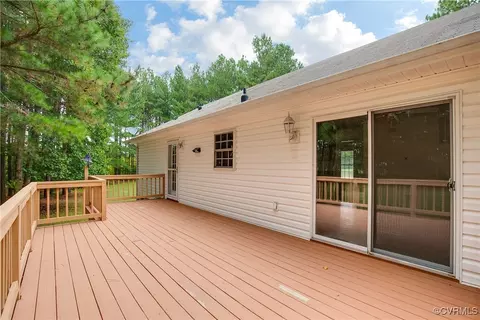 Exterior - 10044 Amber Dr, Sutherland, VA 23885 photo 3 of 8
