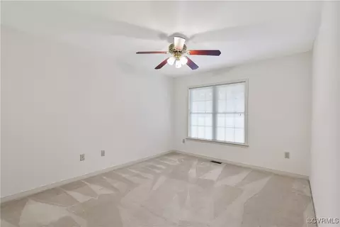 Bedroom - 10044 Amber Dr, Sutherland, VA 23885 photo 3 of 4