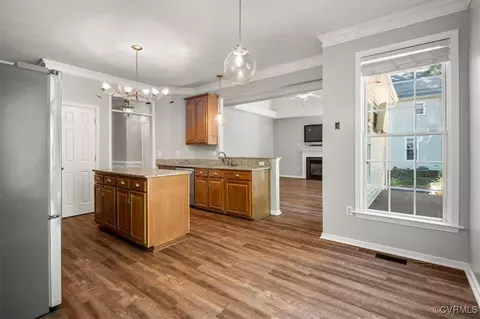 5519 Foxvale Ct, Midlothian, VA 23112 photo 14