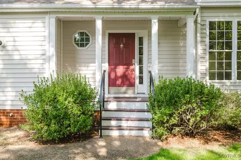 5519 Foxvale Ct, Midlothian, VA 23112 photo 2