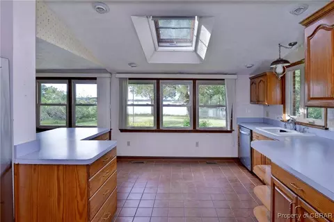 3055 Mill Point Rd, Hayes, VA 23072 photo 21