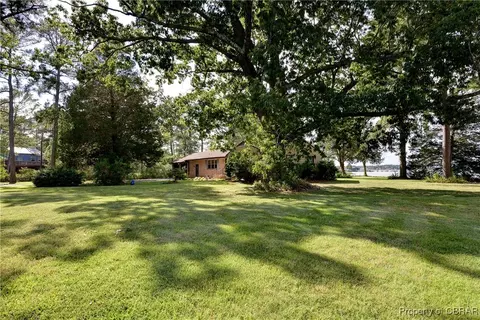 3055 Mill Point Rd, Hayes, VA 23072 photo 36