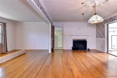 3055 Mill Point Rd, Hayes, VA 23072 photo 6