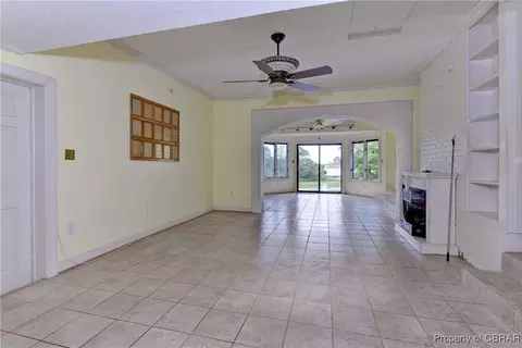 3055 Mill Point Rd, Hayes, VA 23072 photo 10