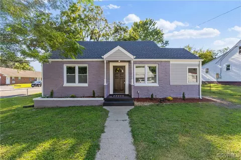 332 S 12th Ave, Hopewell, VA 23860