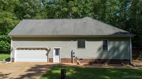 7772 Tranquil Dr, Gloucester, VA 23061 photo 3
