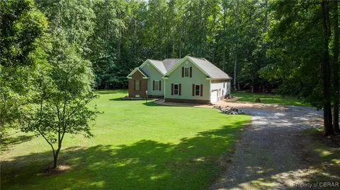 7772 Tranquil Dr, Gloucester, VA 23061