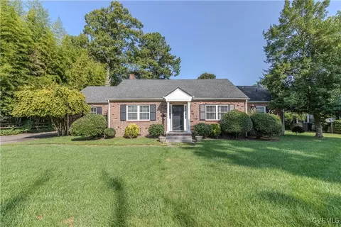 1137 Woodland Rd, Petersburg, VA 23805