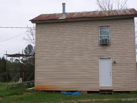 719 Red Level Ln, South Hill, VA 23970