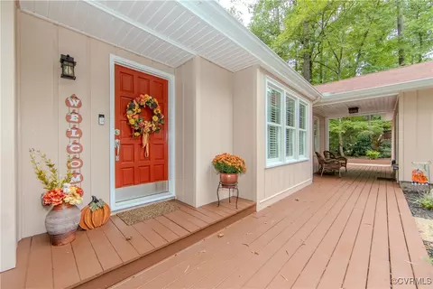 3210 Nuttree Woods Dr, Midlothian, VA 23112 photo 2