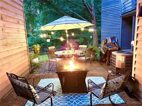 2844 Woodbridge Crossing Ct, Midlothian, VA 23112
