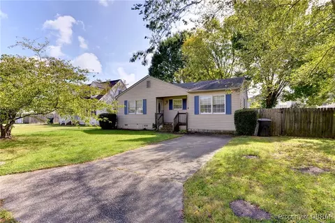894 Charlotte Dr, Newport News, VA 23601
