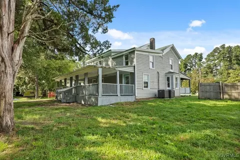 206 Mclean St, Burkeville, VA 23922