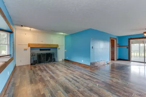 2584 Starvation Rd, Gloucester, VA 23061 photo 8