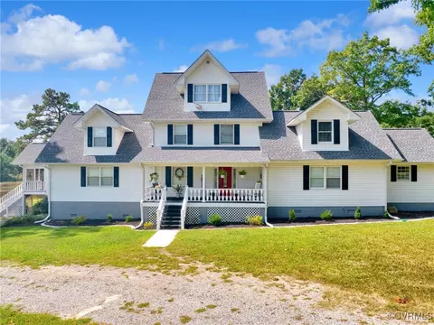 727 Eanes Rd, Kenbridge, VA 23944 photo 3