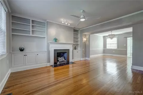 Living - 51 E Lock Ln, Richmond, VA 23226 photo 2 of 3