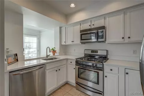 Kitchen - 51 E Lock Ln, Richmond, VA 23226 photo 3 of 3