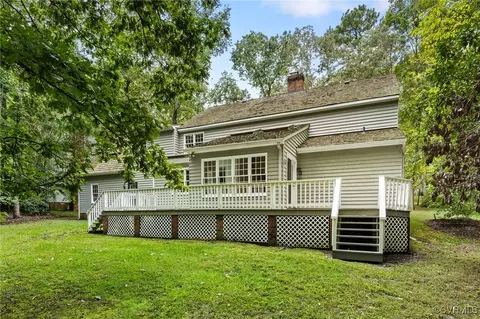 Exterior - 5909 Watch Harbour Rd, Midlothian, VA 23112 photo 4 of 6