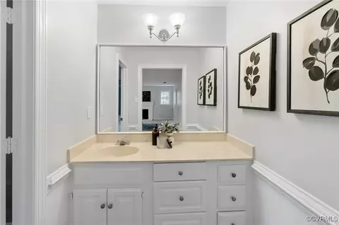 Bath - 5909 Watch Harbour Rd, Midlothian, VA 23112 photo 2 of 4