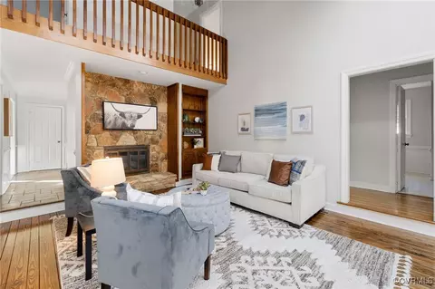 Living - 5909 Watch Harbour Rd, Midlothian, VA 23112 photo 2 of 4