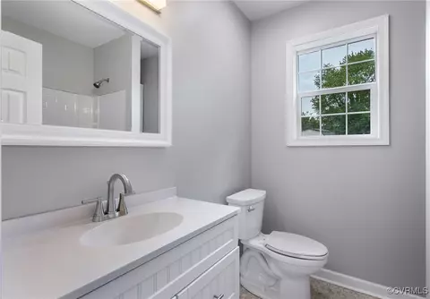 Bath - 2940 Springview Dr, Richmond, VA 23234 photo 2 of 3