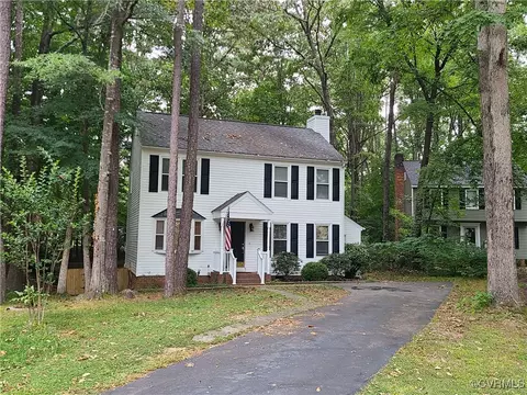 5800 Mill Spring Ln, Midlothian, VA 23112