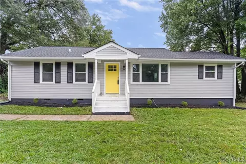 2701 Portsmouth St, Hopewell, VA 23860