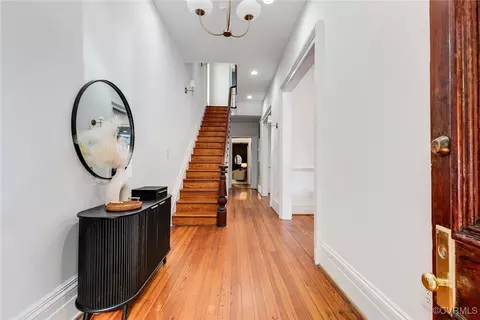 Entry Way - 10 E Clay St, Richmond, VA 23219 photo 1 of 3