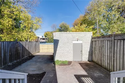 Exterior - 10 E Clay St, Richmond, VA 23219 photo 6 of 6