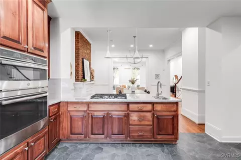 Kitchen - 10 E Clay St, Richmond, VA 23219 photo 6 of 6