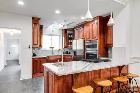 Kitchen - 10 E Clay St, Richmond, VA 23219 photo 2 of 6