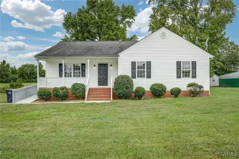 216 Pleasant Dr, Hopewell, VA 23860