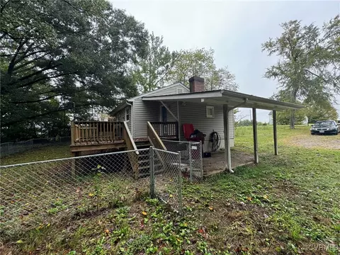 Exterior - 20602 River Rd, Sutherland, VA 23885 photo 5 of 7