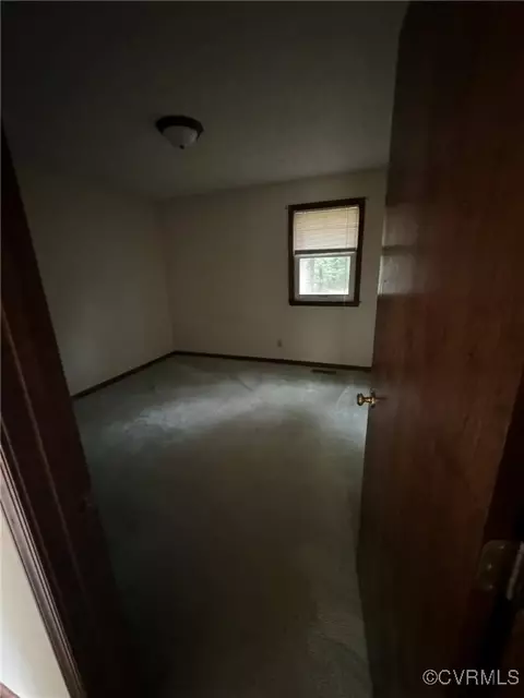 Bedroom - 20602 River Rd, Sutherland, VA 23885 photo 3 of 3