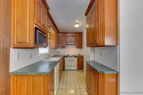3204 W Weaver Rd, Hampton, VA 23666 photo 11