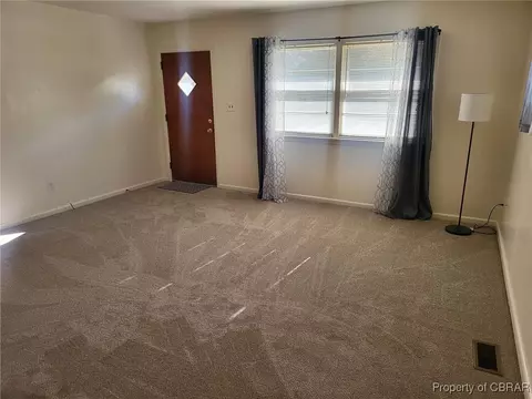 3204 W Weaver Rd, Hampton, VA 23666 photo 8