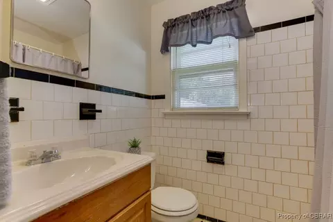 3204 W Weaver Rd, Hampton, VA 23666 photo 17