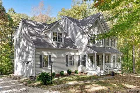 1498 Old Oaks Ln, Crozier, VA 23039