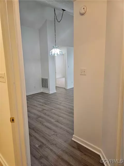 Entry Way - 1315 Tannery Cir, Midlothian, VA 23113 photo 5 of 5