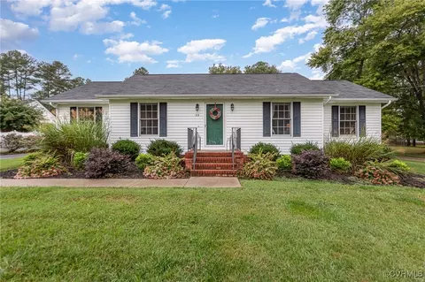 519 Chapman St, Ashland, VA 23005