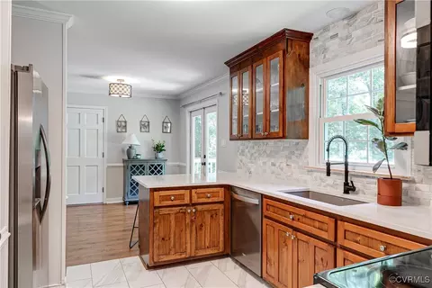 Kitchen - 2913 Fox Chase Dr, Midlothian, VA 23112 photo 6 of 6