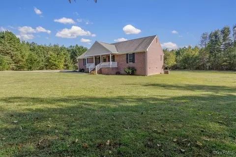 12827 White Oak Rd, Dewitt, VA 23840 photo 4